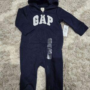 Baby GaP fleece zip up 3-6 mos